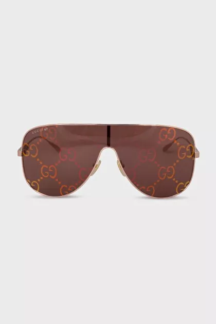 Sunglasses with mirrored lenses in a print