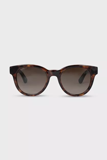 Sunglasses with two-tone temples