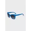 Gradient sunglasses with blue frames