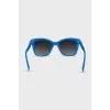 Gradient sunglasses with blue frames