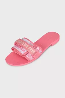Flip-flops with the Dio(r)evolution brand logo