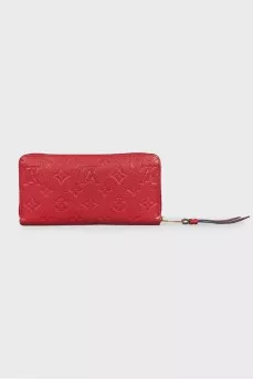 Leather wallet with branded embossing
