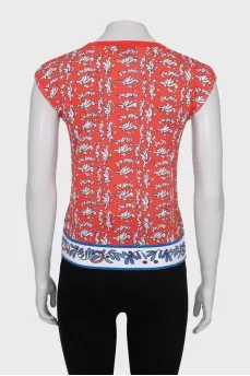 Set of a top and a cardigan with buttons