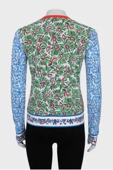 Set of a top and a cardigan with buttons