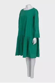 Green loose-fitting dress