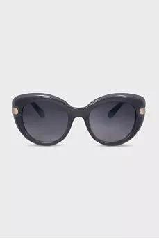 Sunglasses with blue frames