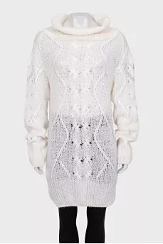 Long sweater with sequins
