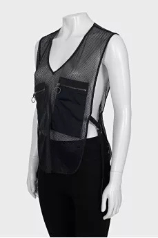 Mesh top with zip patch pockets