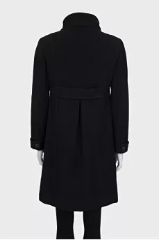 Straight-cut coat with a stand-up collar
