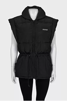 Insulated fitted vest