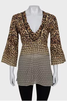 Long blouse with animal print