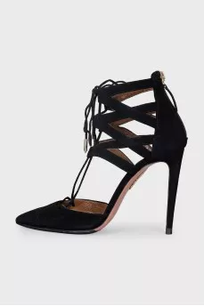 Black shoes with suede straps