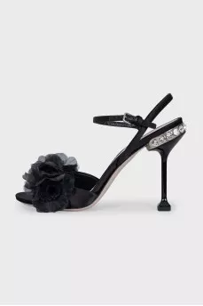 Textile sandals with flowers