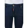 Skinny jeans below lightning