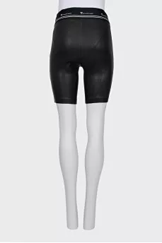 Skinny leather shorts