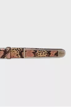 Leather belt with snakeskin embossing
