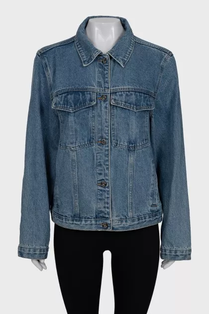 Denim jacket with embroidery on the sleeves