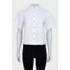 Cropped shirt with accent buttons