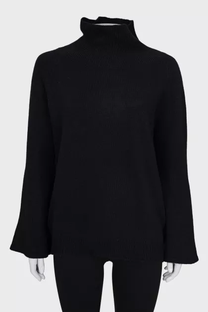 Black wool and cashmere sweater