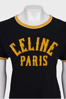 Slim-fitting T-shirt with contrast trim