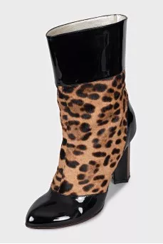 Ankle boots with pony leather inserts