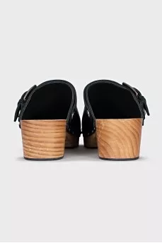 Leather clogs with studs