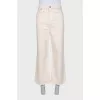 Wide-leg jeans with a mid-rise