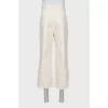 Wide-leg jeans with a mid-rise