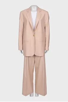 Pink suit with wide trousers