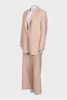 Pink suit with wide trousers