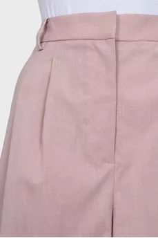 Pink straight-cut shorts with pockets