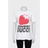 Straight T-shirt with print and inscription