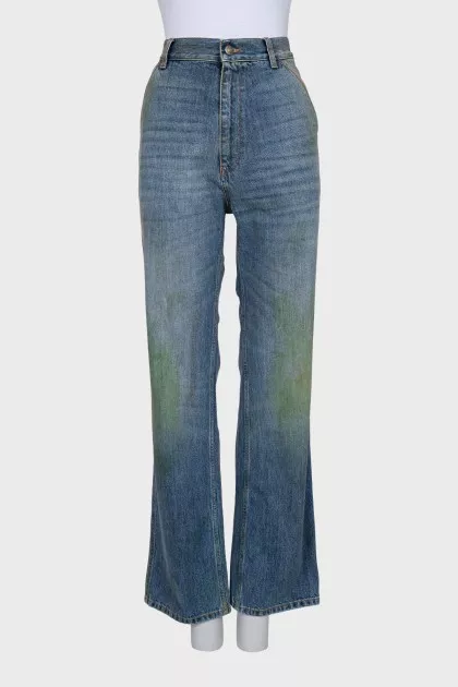 Paint stain effect jeans with tag