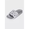 Silver leather flip-flops