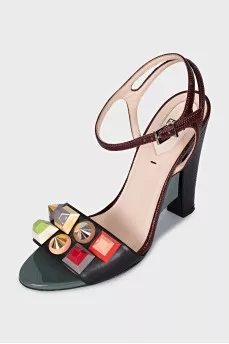 Sandals with volumetric decor