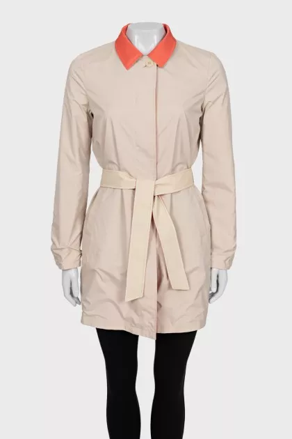 Reversible buttoned raincoat