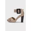 Leather sandals with a chunky buckle