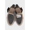 Leather sandals with a chunky buckle
