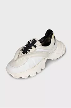 Leather sneakers with a textured sole