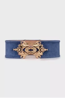 Suede belt with accent buckle
