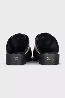 Tricolor lace-up clogs