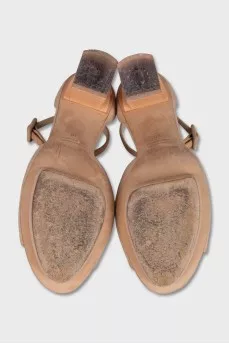 Suede sandals with clear heels
