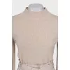 Fitted dress with a belt