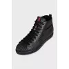 Leather sneakers with a textured sole