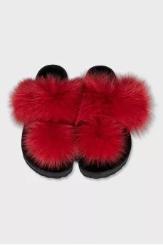 Flip-flops with red fur