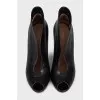 Vamp leather ankle boots
