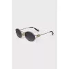Sunglasses with animal-print temples
