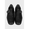 Men's shoes with perforations