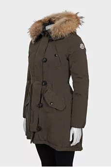 Fitted parka with natural fur