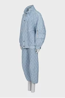 Suit consisting of a jacket and cropped trousers